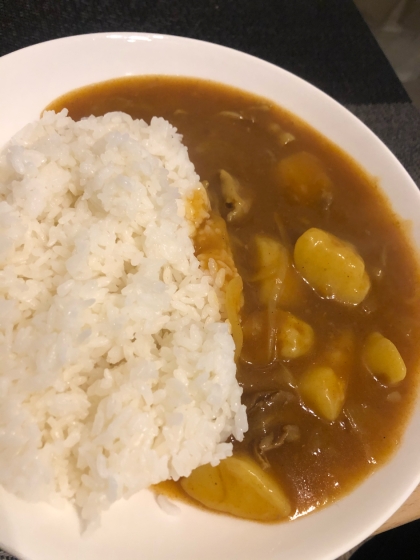 カレー粉があって、どうやってカレーにしたらいいのか困ってたのですが、とても美味しくできてよかったです!ありがとうございました☺︎