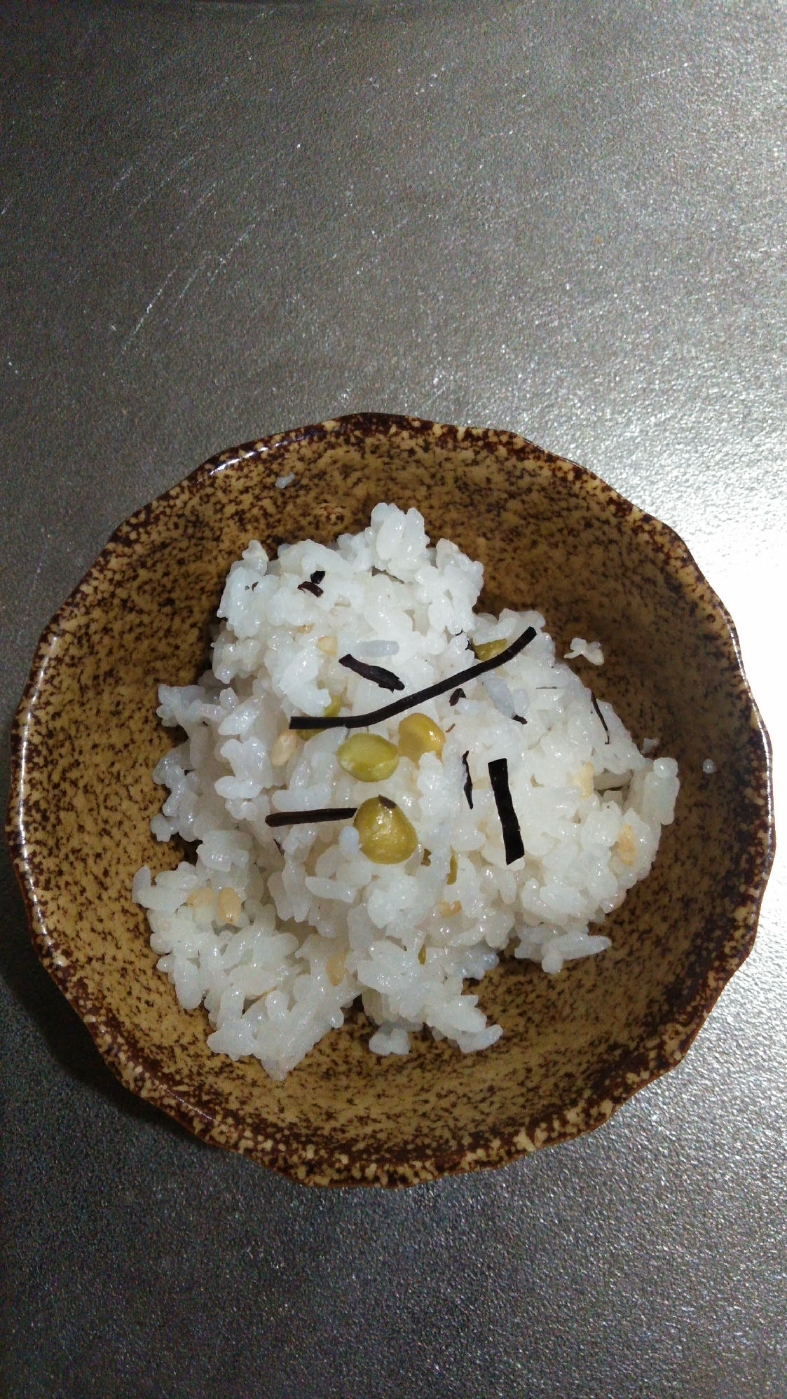 乾燥えんどう豆入りシンプルおこわ