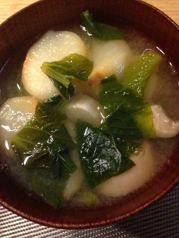 小松菜とお麩の味噌汁