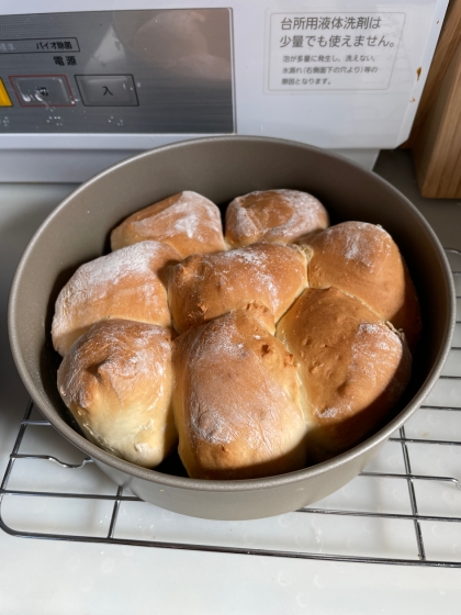 丸く焼きました！薄力粉が使えて嬉しいレシピです。ありがとうございます。