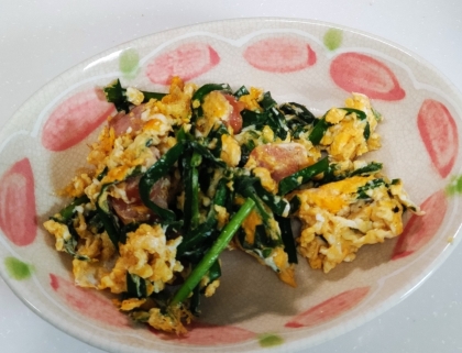 ウインナーと細ニラの卵とじ炒め