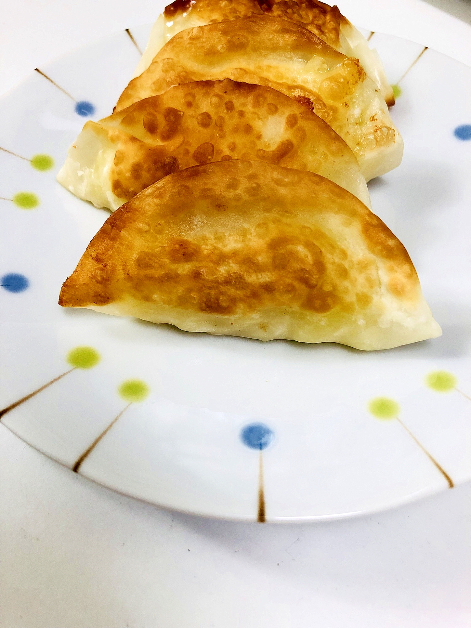 餃子の皮でじゃがいもチーズのサモサ レシピ 作り方 By モンチッチ27 楽天レシピ 餃子の皮でじゃがいもチーズのサモサ レシピ 作り方 By モンチッチ27 楽天レシピ