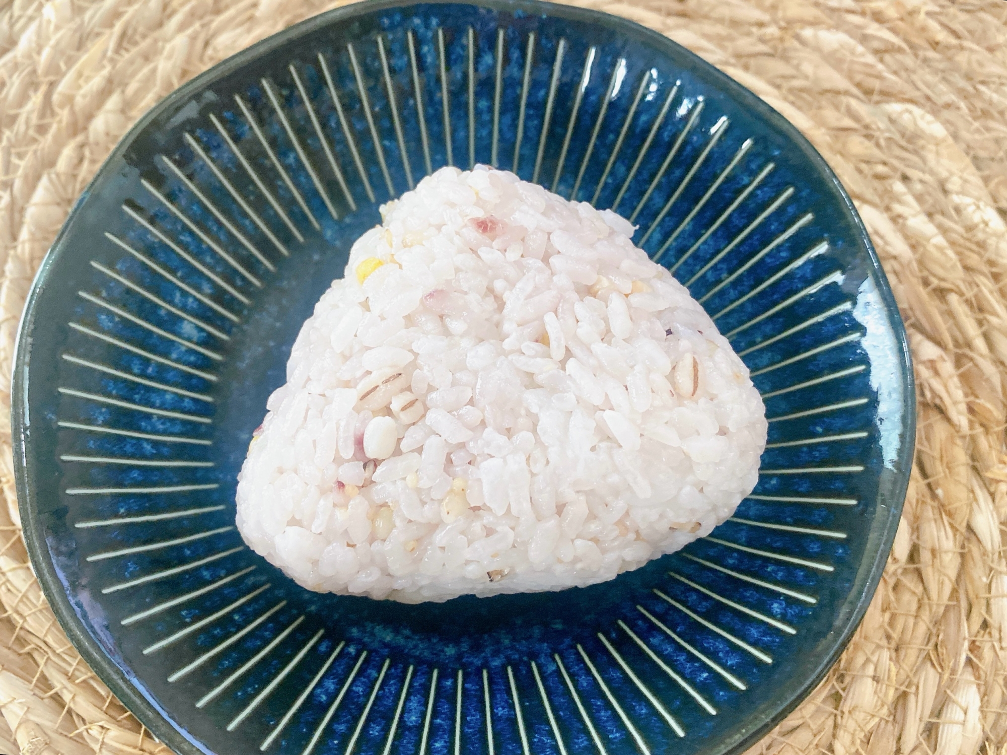 《チキン唐揚げ・明太マヨ》おにぎり