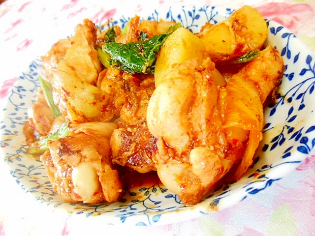 ❤鶏手羽と小松菜と馬鈴薯のキムチ炒め❤