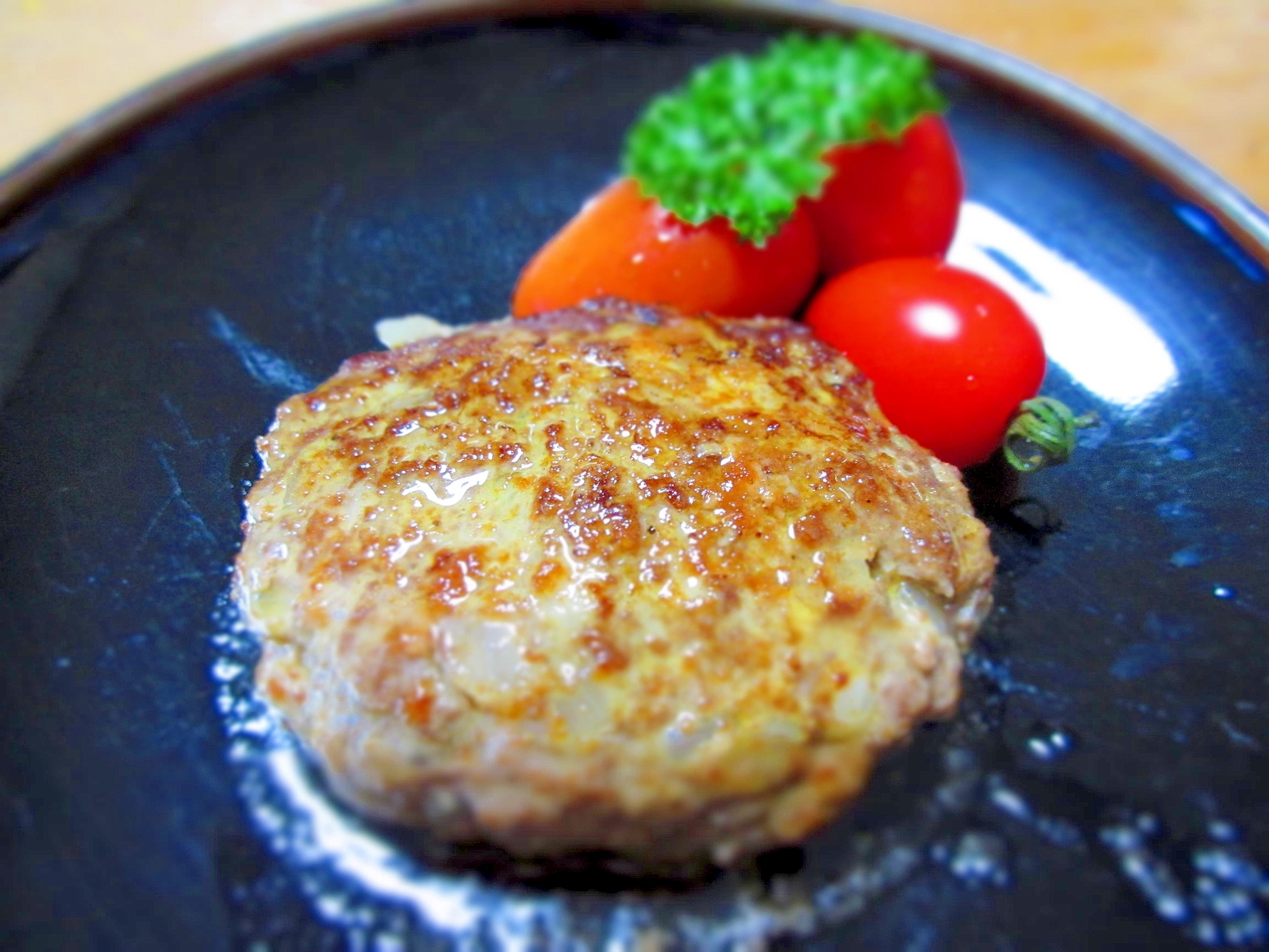 牛肉100％のハンバーグ