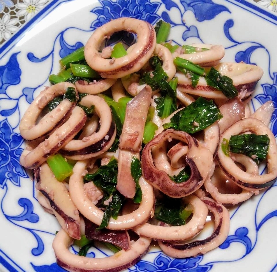 イカと小松菜のバター醤油炒め レシピ 作り方 By あやめぇ レポ返してます 楽天レシピ