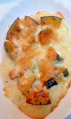 国産チーズで かぼちゃとツナのスキムミルク焼き