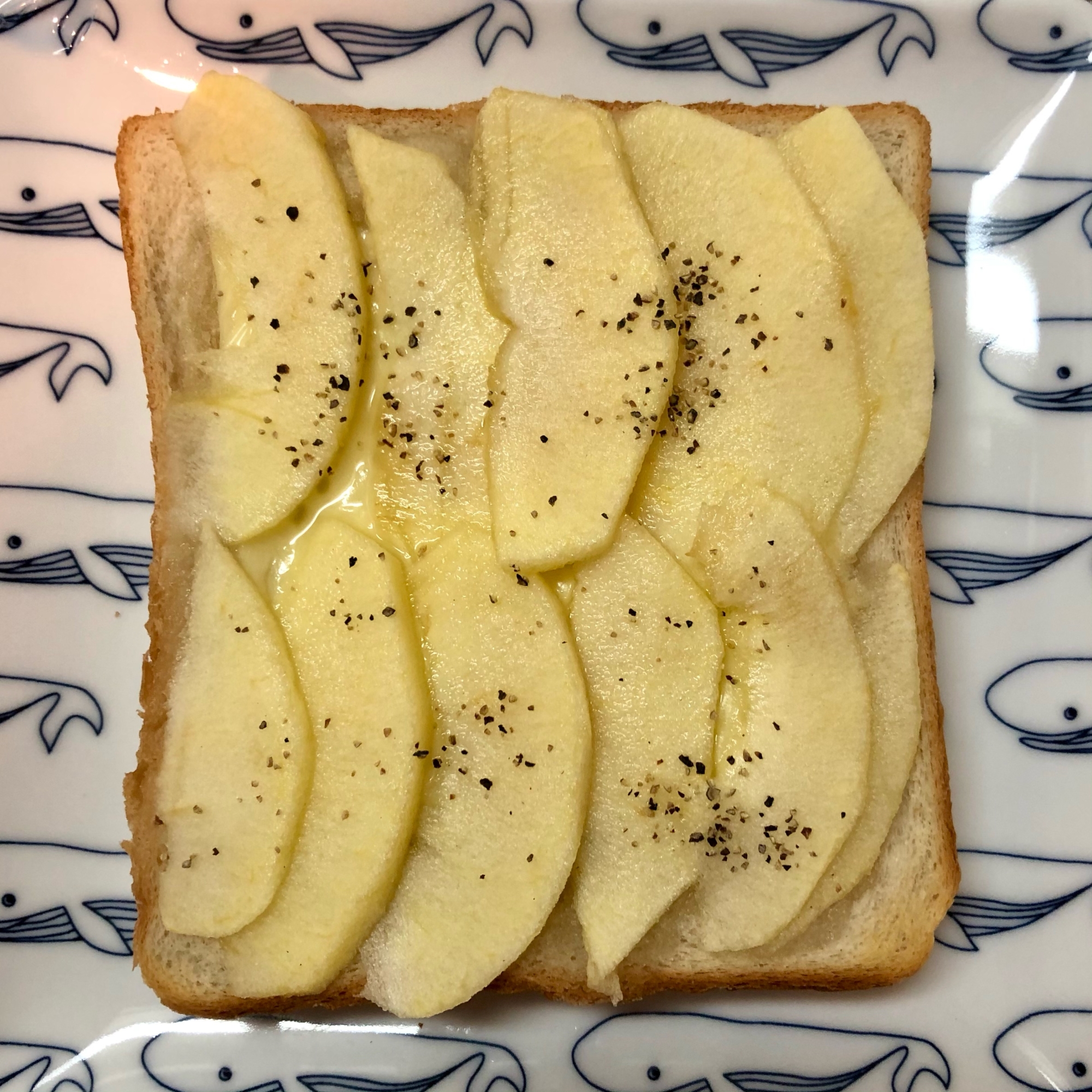 【簡単】りんごのハニーチーズトースト