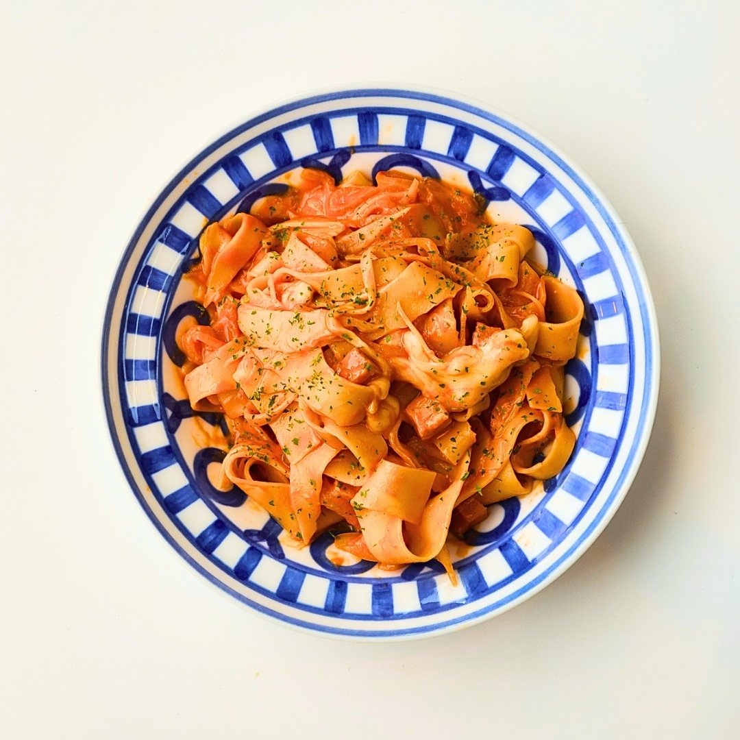 トマトクリームソース　ラザニアシートで