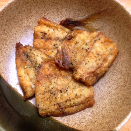 頭までパリパリ食べられる鯵干物の磯辺揚げ