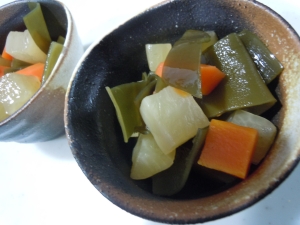 人参と大根と昆布の白だし煮 レシピ 作り方 By Ponrinn 楽天レシピ