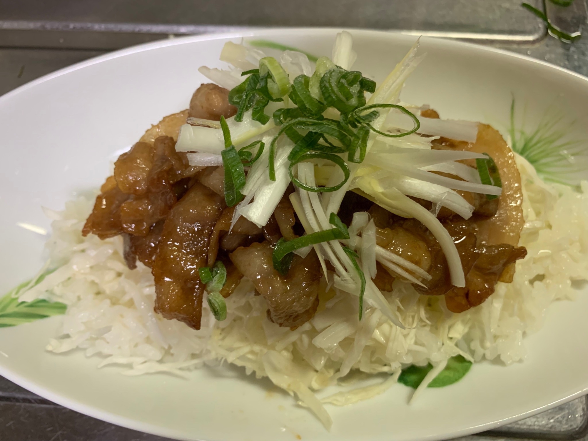 鶏ガラスープでカンタン豚バラ丼