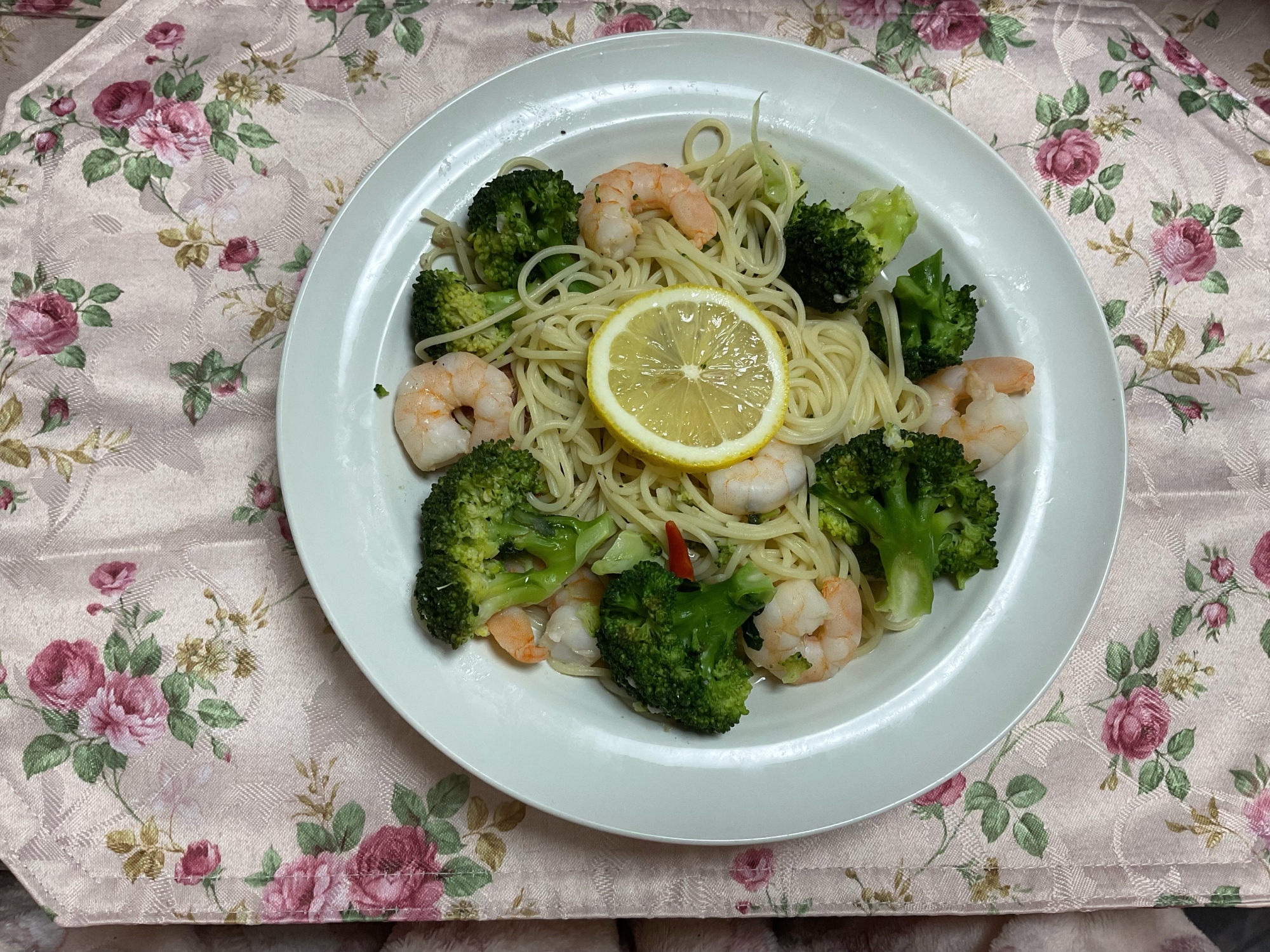 海老とブロッコリーのレモンパスタ