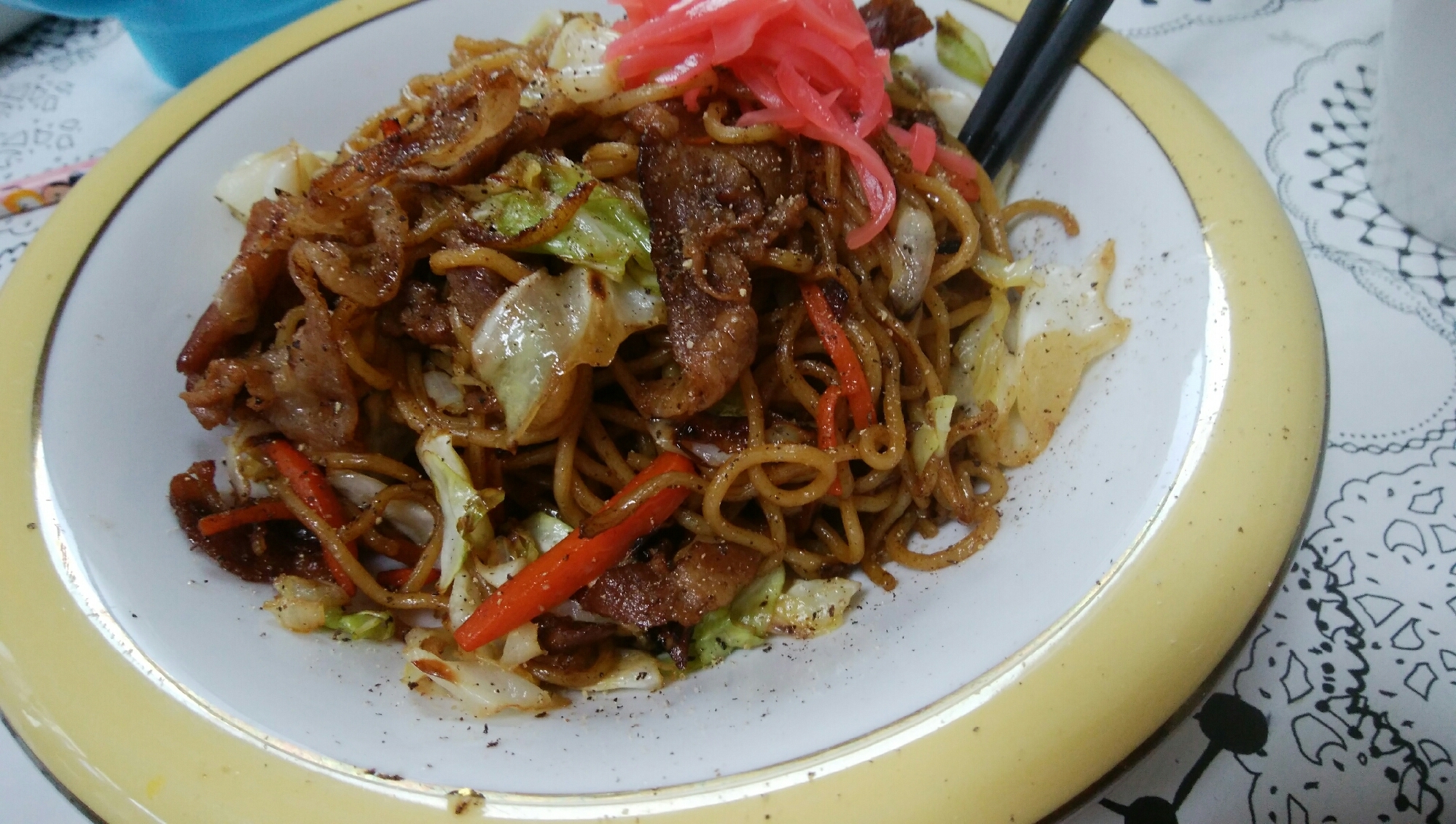 豚肉たっぷりすぎる 焼きそば