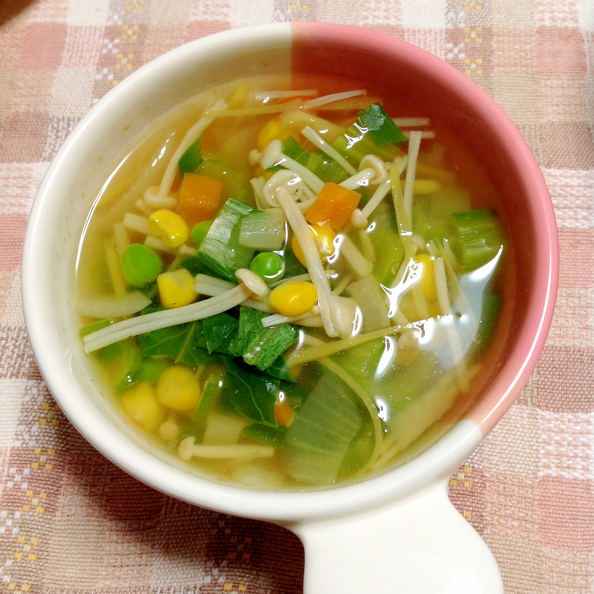 生姜でポカポカ野菜スープ
