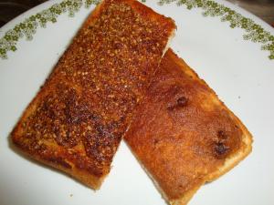きな粉と胡麻のトースト