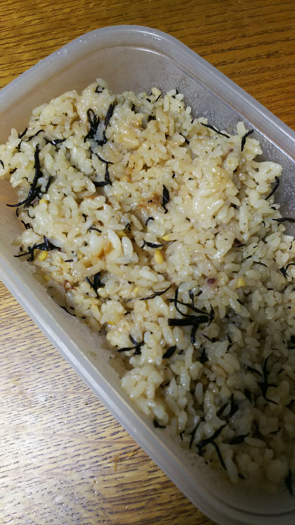 ダシダとひじきの雑穀米炊き込みご飯