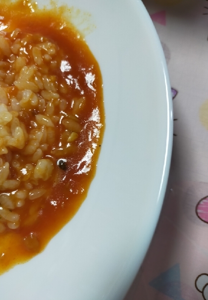 ツナ缶とトマトケチャップでリゾット簡単に作ったとは思えないコクo(^▽^)o美味しかったです♪♪