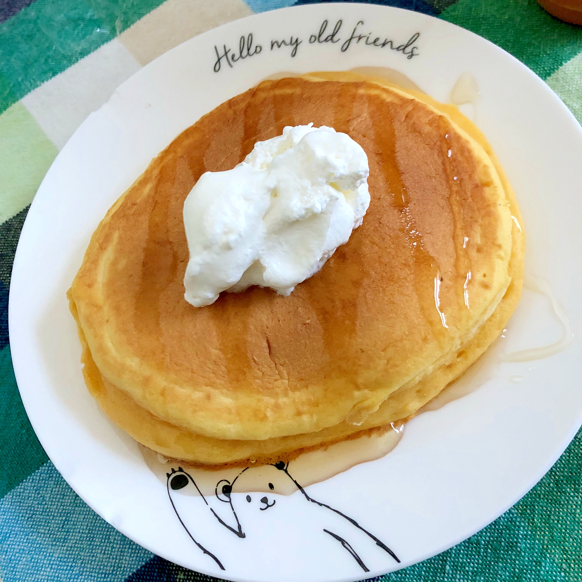 水切りヨーグルトをのせてホットケーキ★