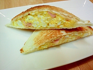 トースターで簡単 たっぷり卵サラダのホットサンド レシピ 作り方 By Nao S 楽天レシピ トースターで簡単 たっぷり卵サラダのホットサンド レシピ 作り方 By Nao S 楽天レシピ