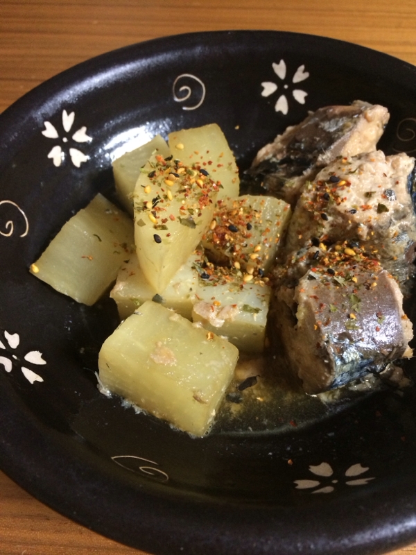 鯖缶で簡単☆大根と鯖の煮物