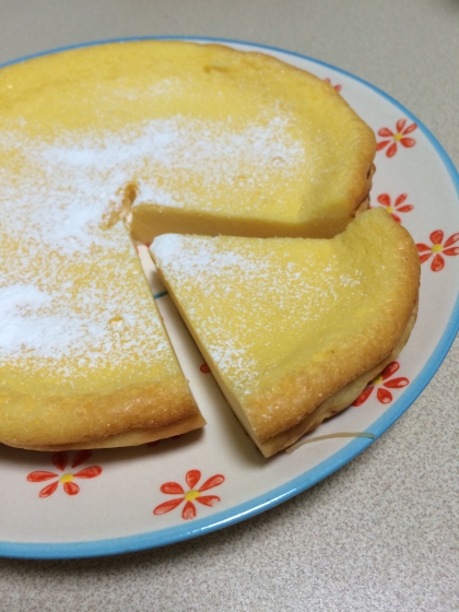 材料をまぜて炊飯器にかけるだけで、簡単に作れました！ただ、出来上がった後に、生クリームを入れるのを忘れてたという失態…またリベンジします！