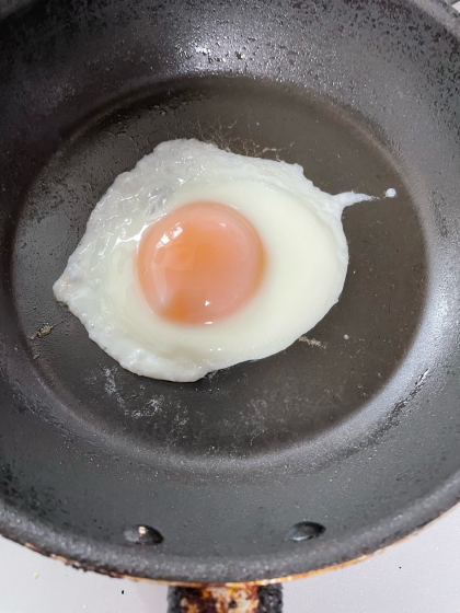 目玉焼きトースト