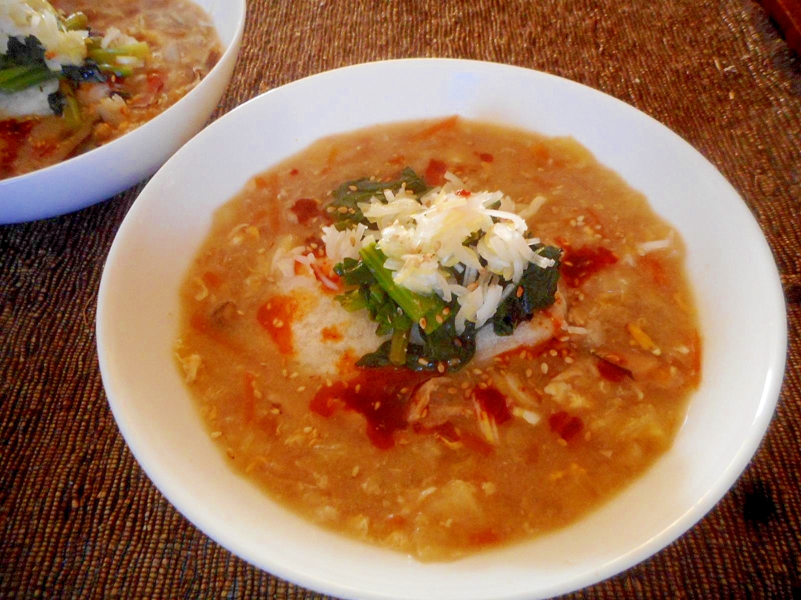 お餅入り豚肉と白菜の卵スープ