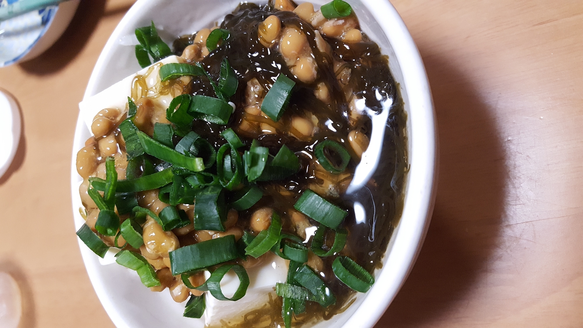 豆腐納豆もずくのねばねば丼