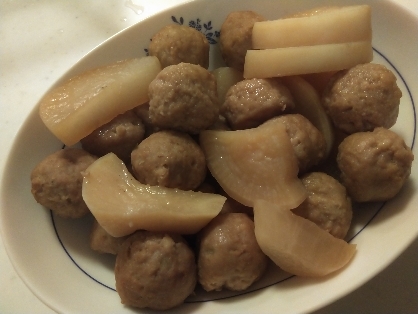 つくねの代わりに肉団子で作りました。
大根に味がしっかり染みてて、とっても美味しかったです。
ごちそうさまでした！