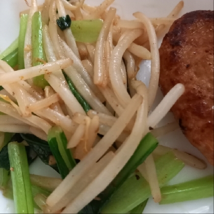 小松菜もやし♪カレー炒めෆ˚*