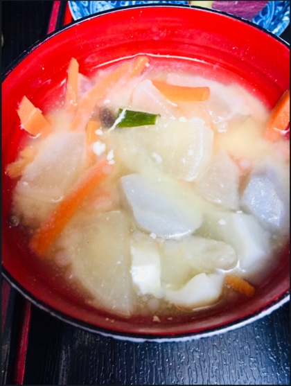 里芋と人参のお味噌汁