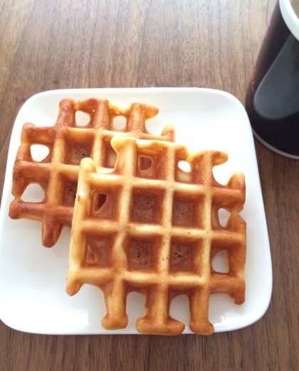 お昼ご飯に作りました。簡単に作れて美味しかったです。子供達はチョコソースやはちみつをかけてカラフルチョコなどでトッピングして楽しんで食べました。ご馳走様でした。