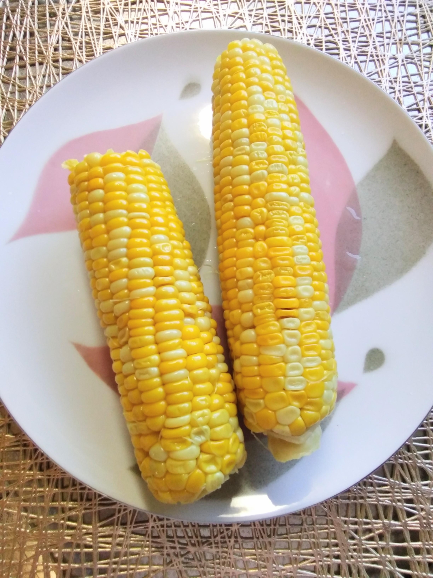 とうもろこし☆とうもろこしの塩茹