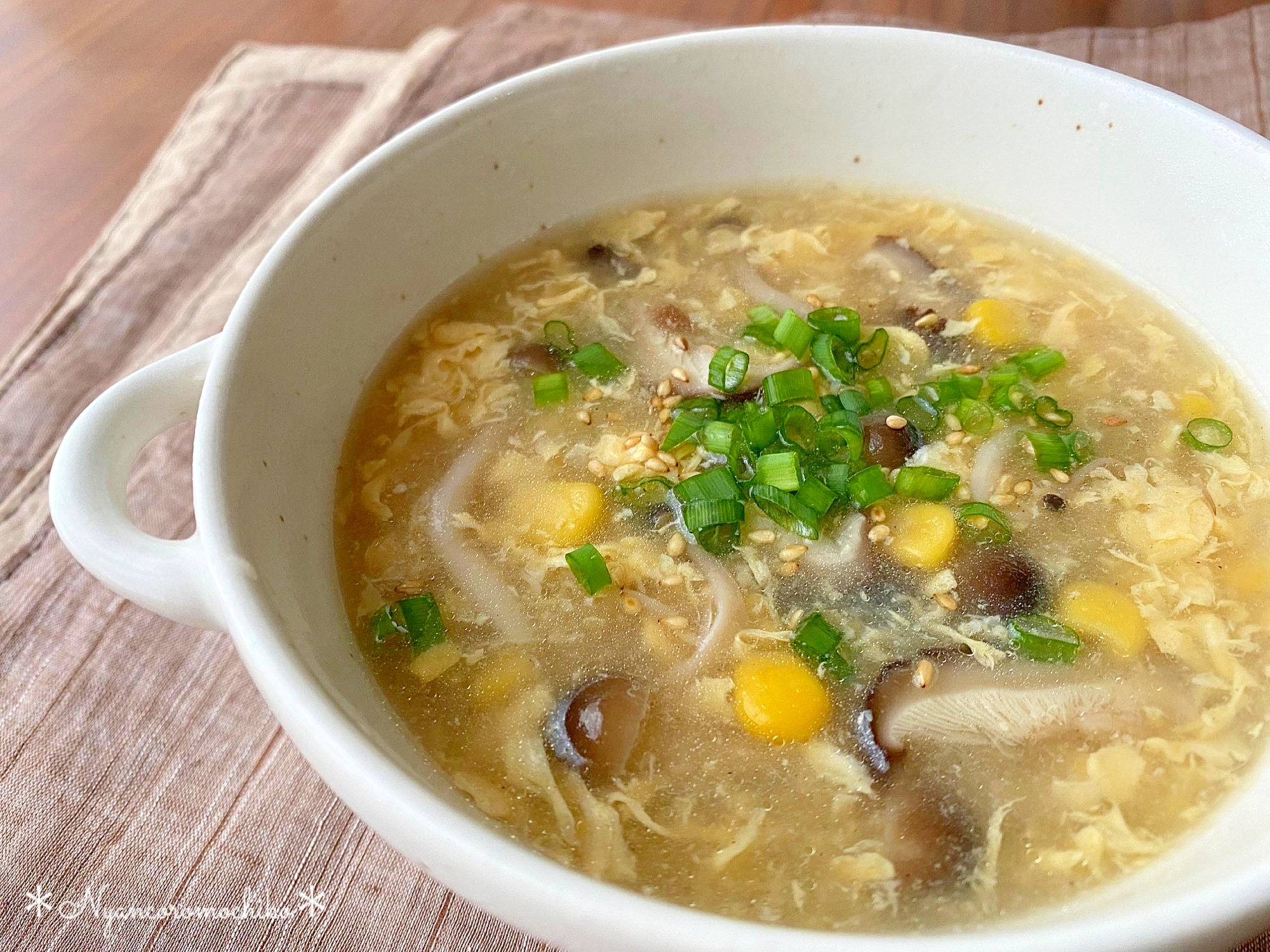 中華風♡きのことコーンの卵スープ