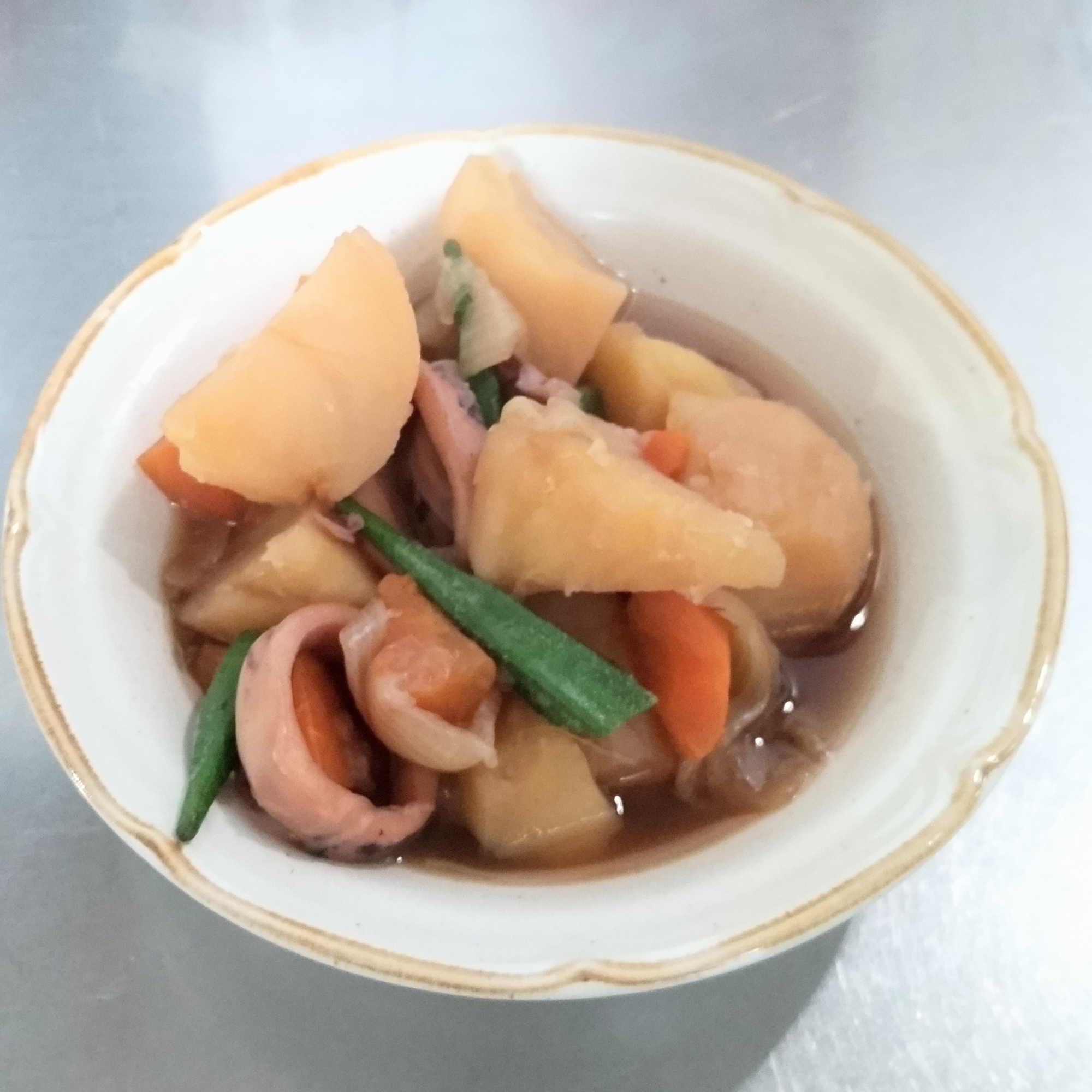 じゃがいもとイカの煮物