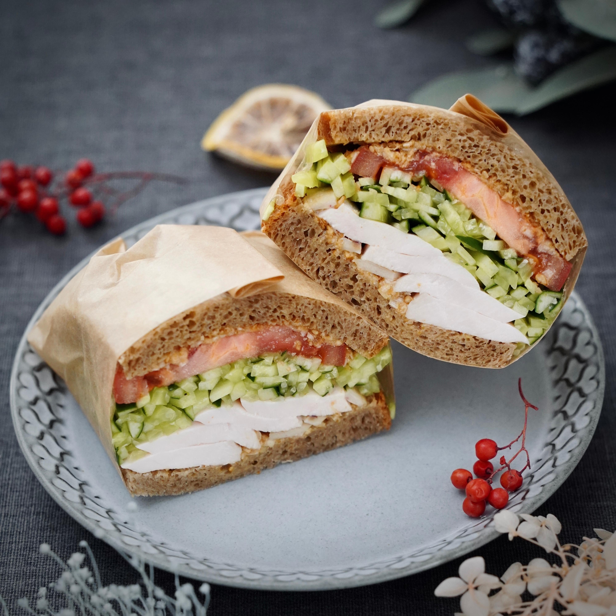 超しっとり胸肉の棒棒鶏サンドイッチ