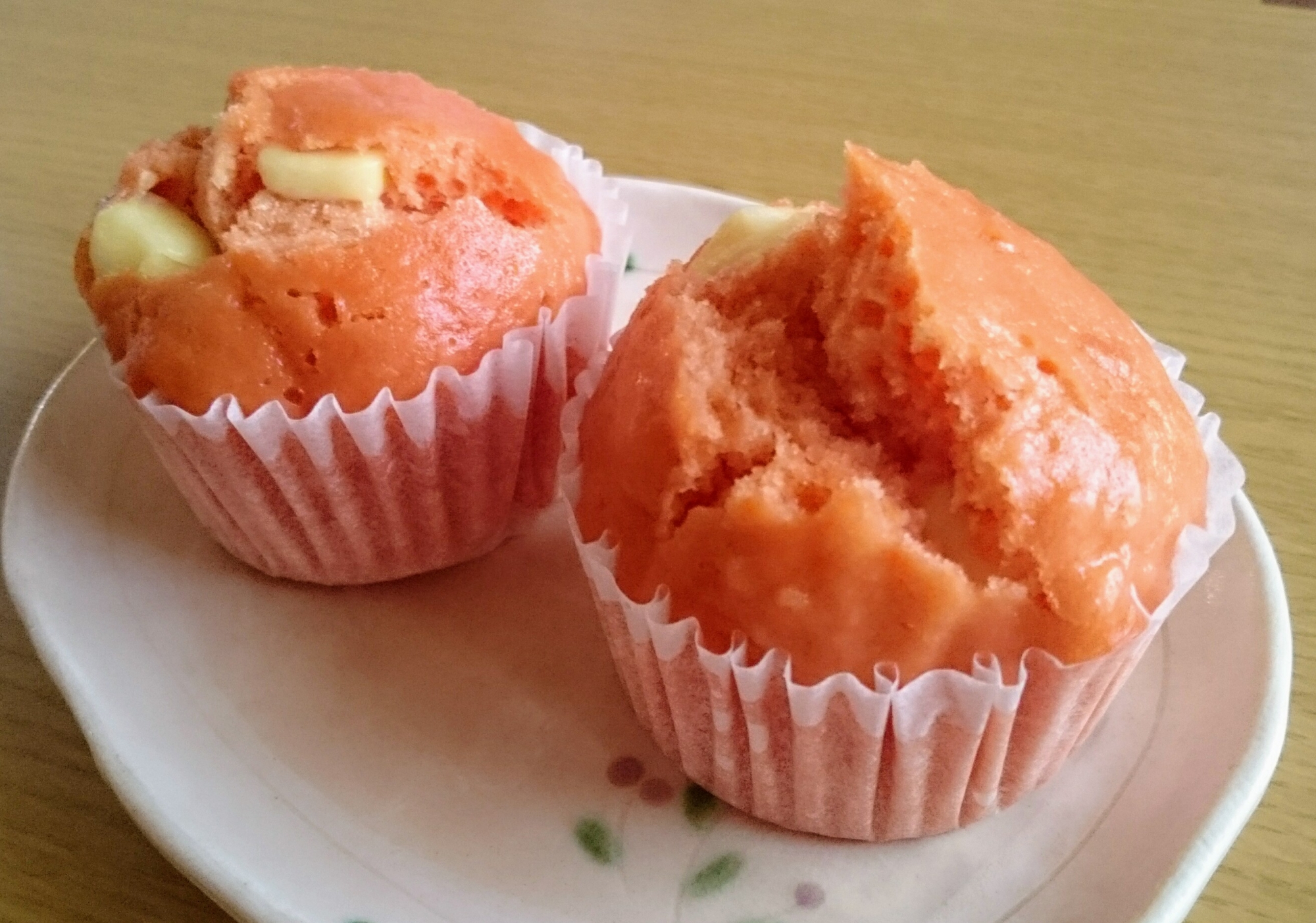 トマトジュースで赤いチーズ蒸しパン レシピ 作り方 By スタリオン順平 楽天レシピ