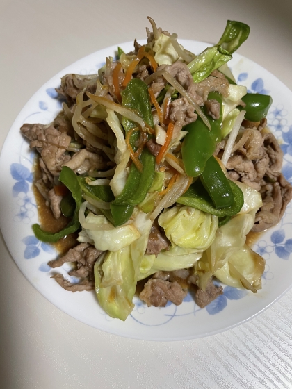 野菜をたくさん追加しました！牛肉が1番好きです(*´▽`*)美味しいです