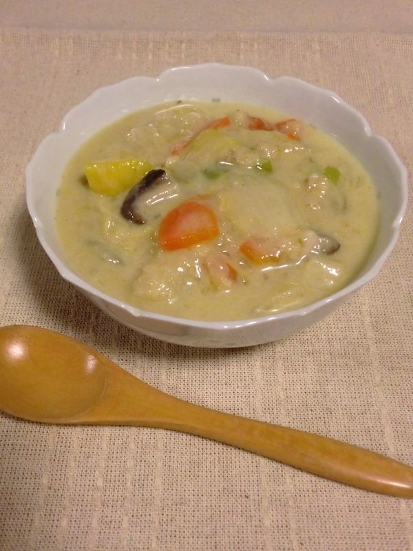 野菜ときのこの豆乳スープ