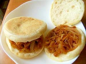 玉ねぎ炒めカレー風味サンド