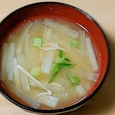 大根、大根葉、えのき味噌汁✧˖°