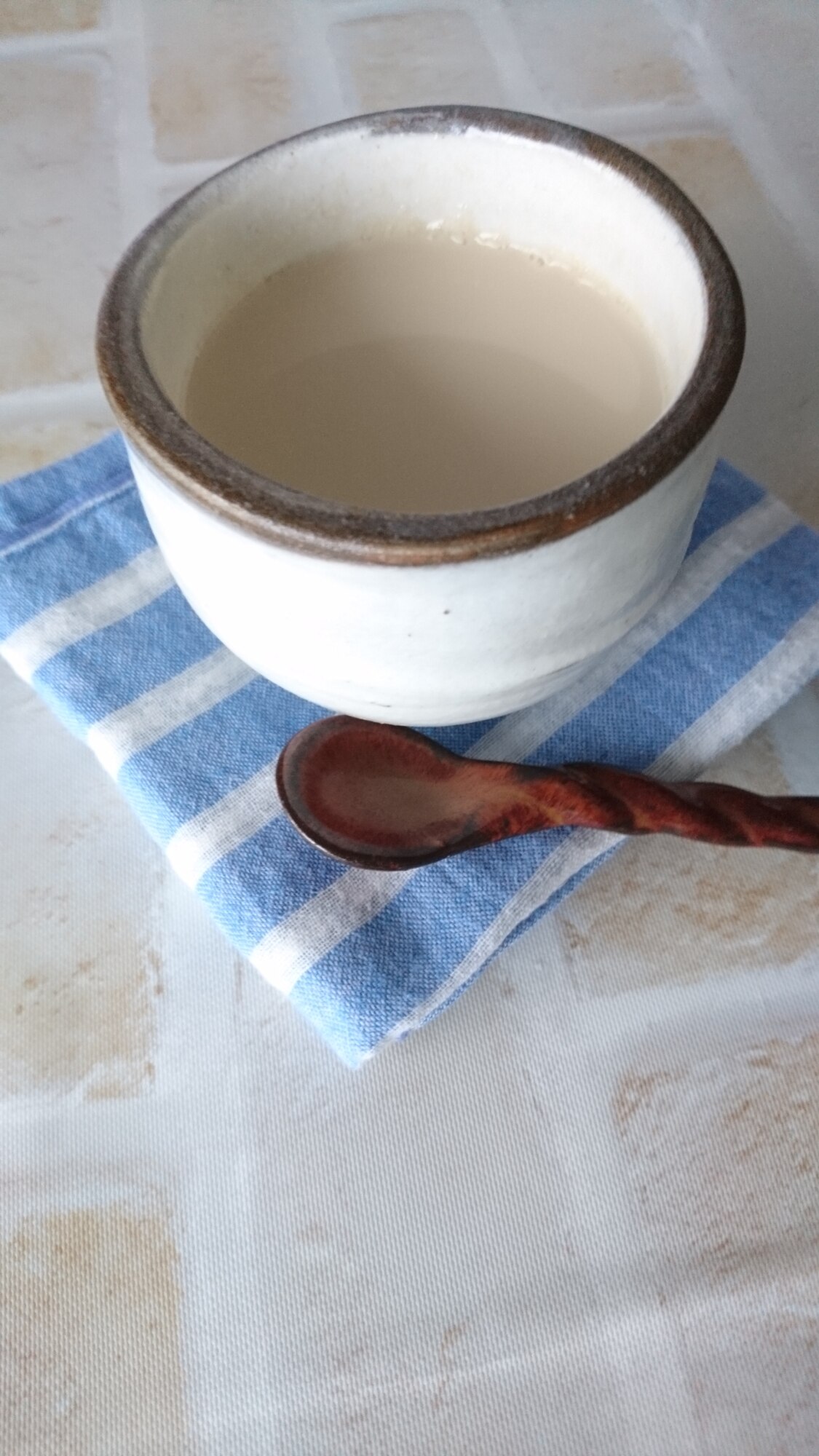 午後の紅茶ミルクティー味で作るミルクゼリー レシピ 作り方 By ワタシの料理日記 楽天レシピ 午後の紅茶ミルクティー味で作るミルクゼリー レシピ 作り方 By ワタシの料理日記 楽天レシピ