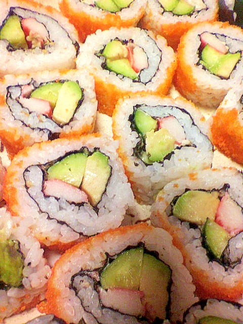 かにかまでカリフォルニアロール