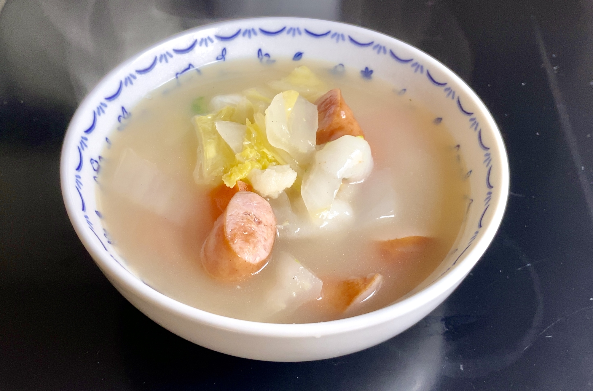 お餅の洋風コンソメスープ
