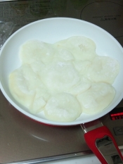 余った餅を豪華に おもちピザ レシピ 作り方 By ゆみぽぽぽぽーん 楽天レシピ