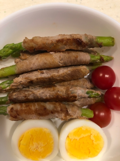 【お弁当】薄切り豚ロース肉のアスパラ巻き