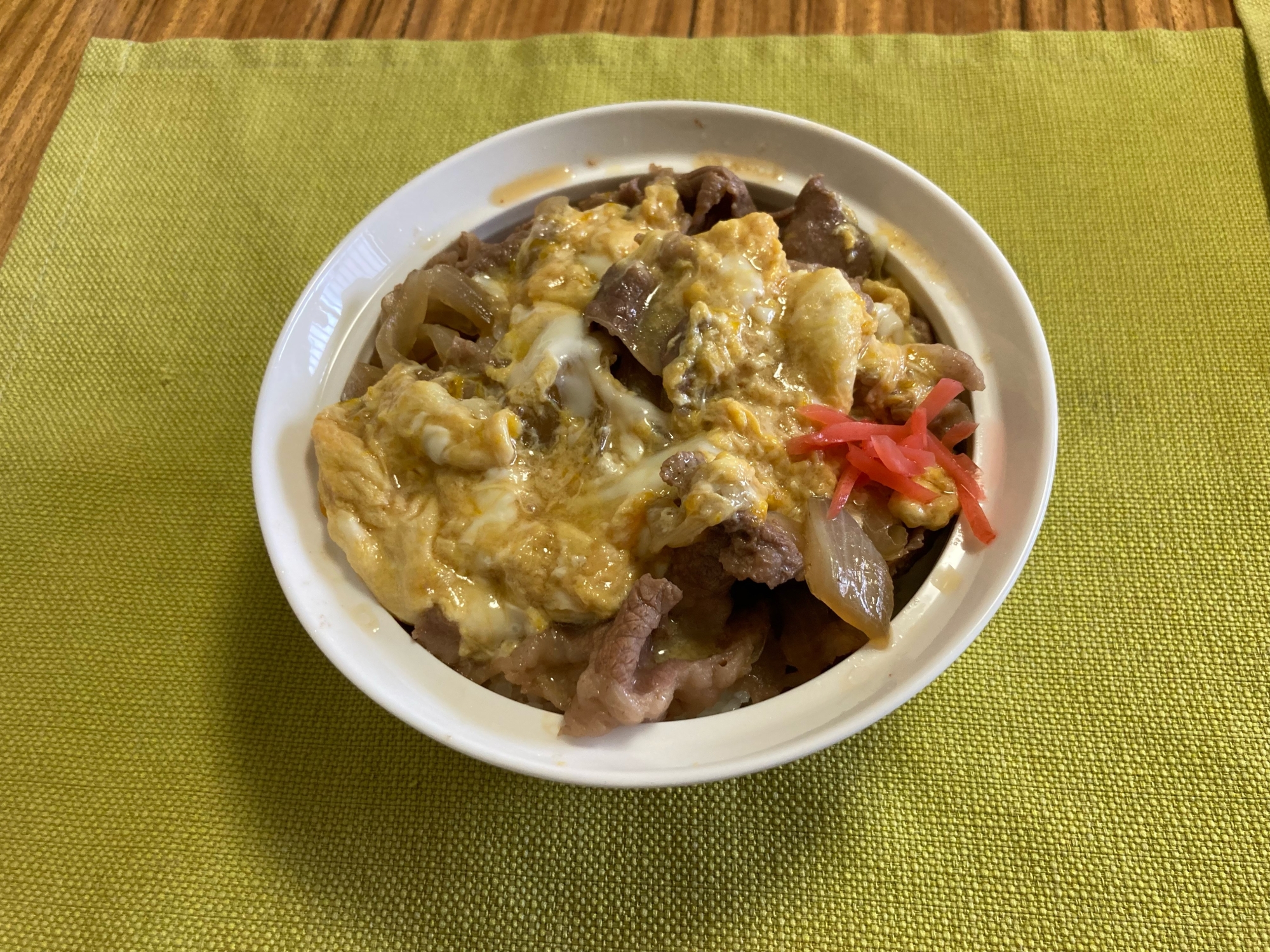 うちのごはん　簡単　牛卵丼