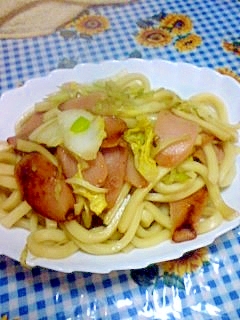 香ばしい いしり焼きうどん