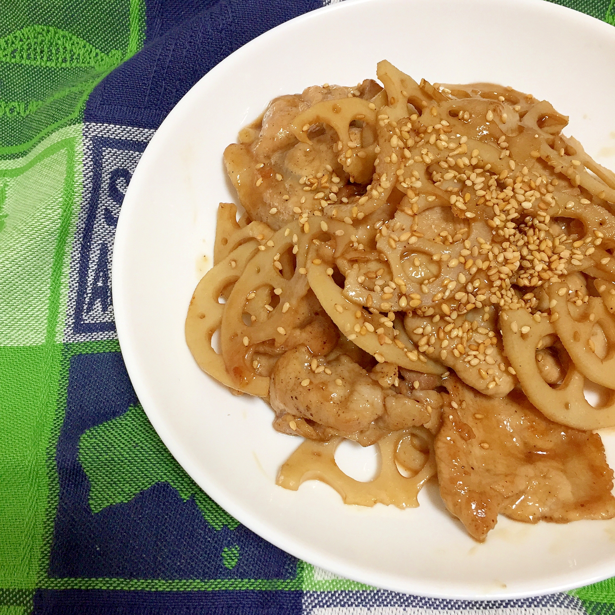 レンコンと豚肉の炒めもの♪